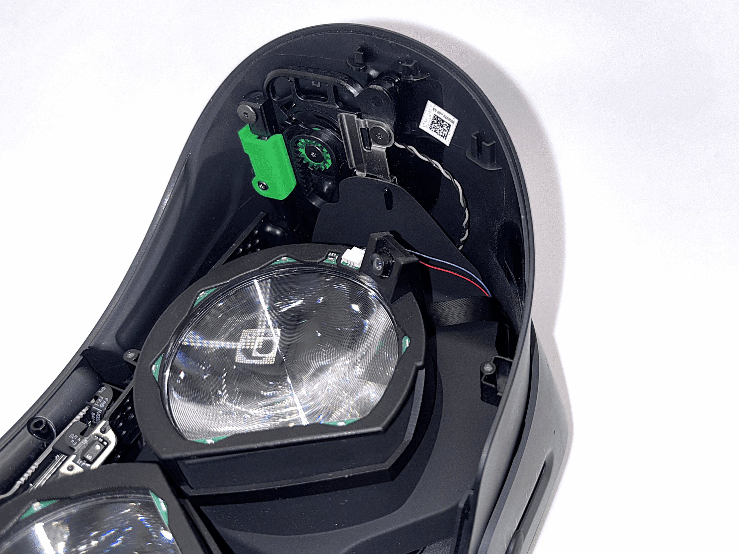 Close-up of the left side cable routing