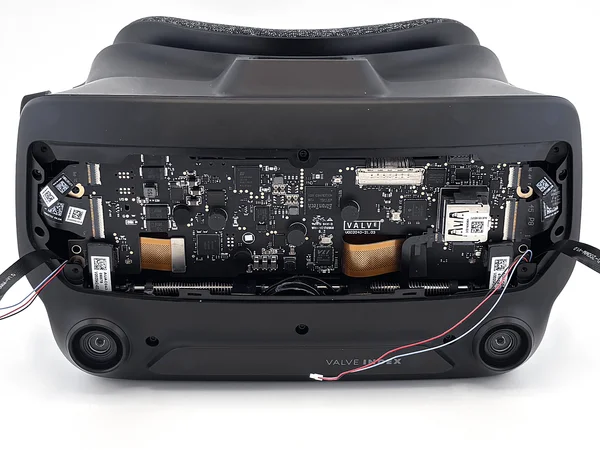 Final overview of all four cables in position