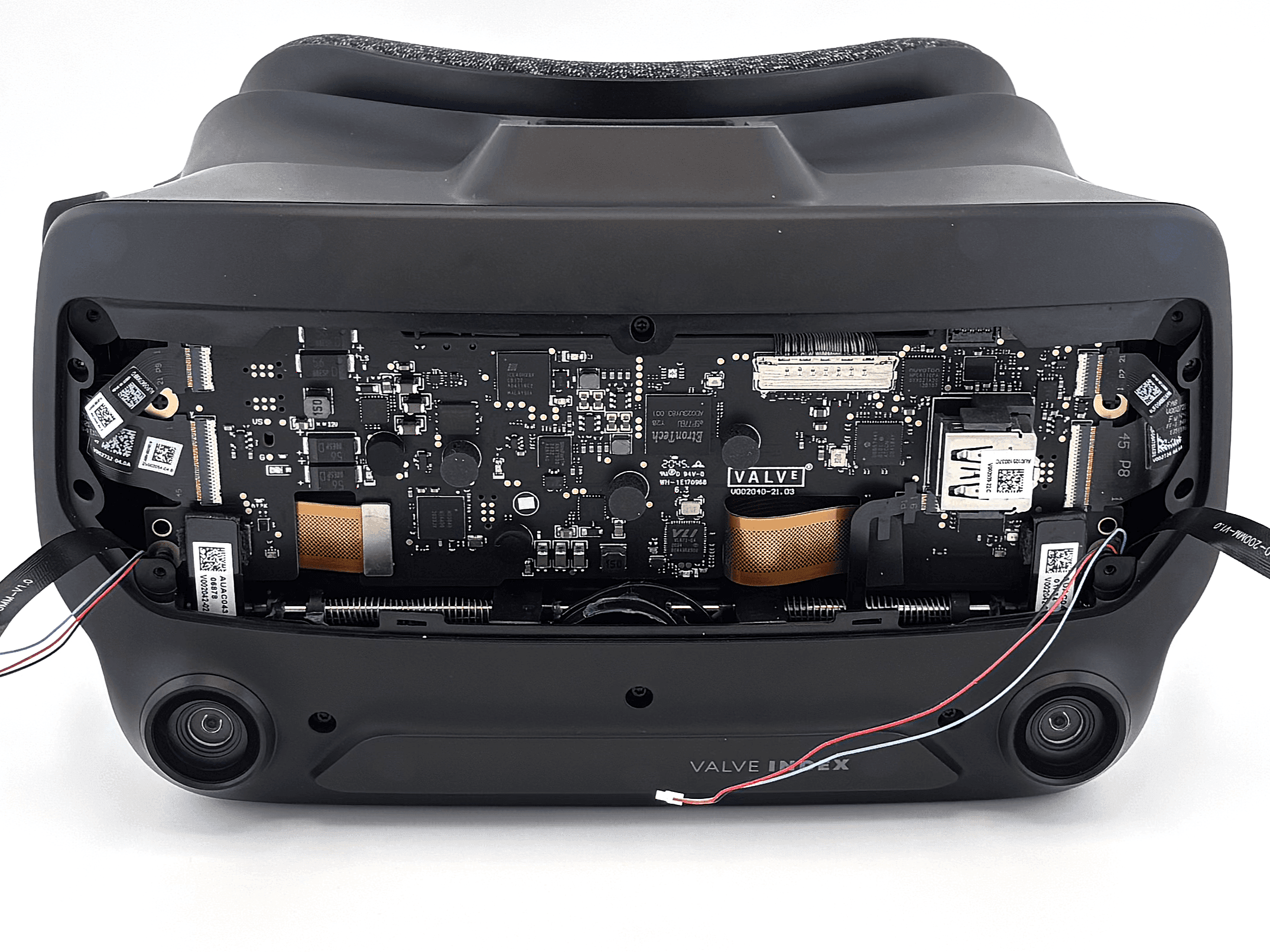 Final overview of all four cables in position